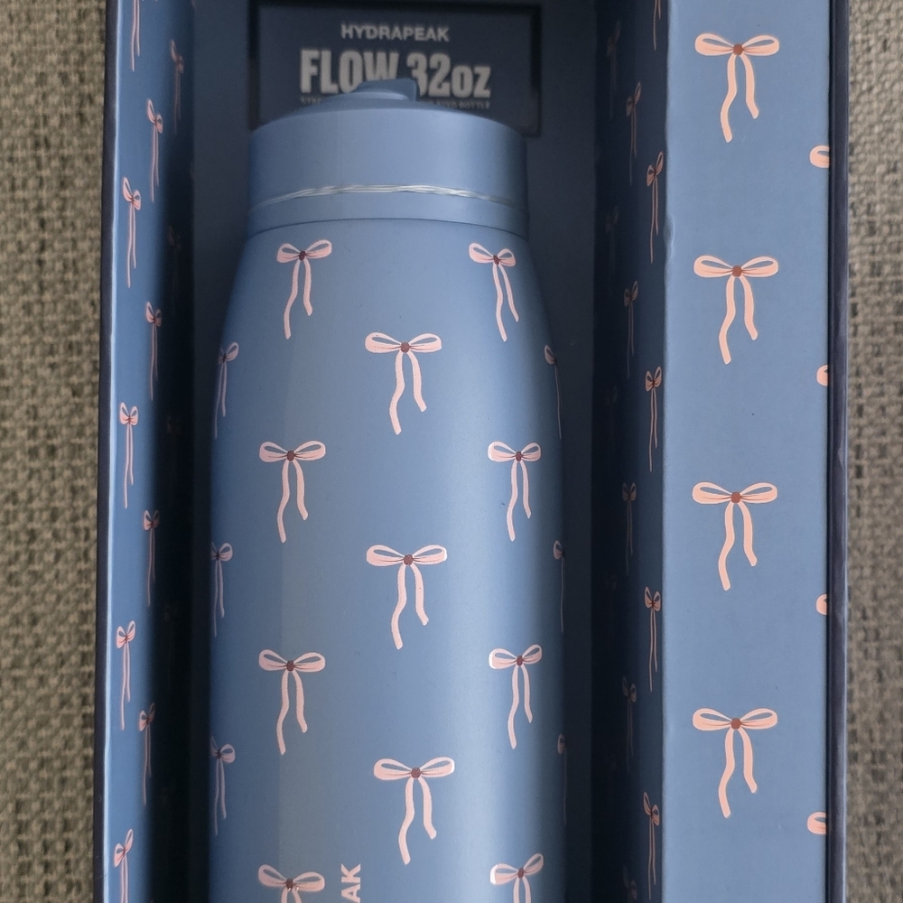 Hydrapeak Flow 32 oz Limited Edition Modern Blue Water Bottle w/Pink Bows - Picture 3 of 4